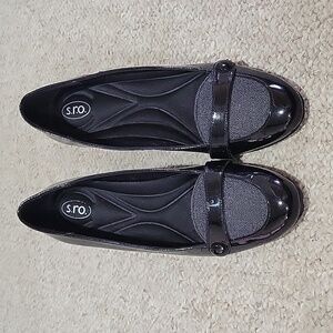 s.r.o. black patent leather heels with gray flannel accent.  Size 9.